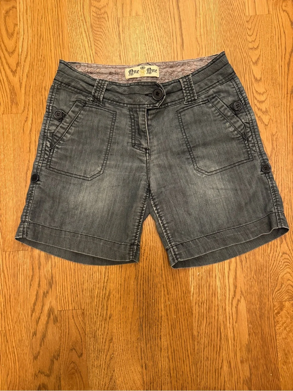 One 5 One - Gray Denim Roll-Cuff Women's Shorts